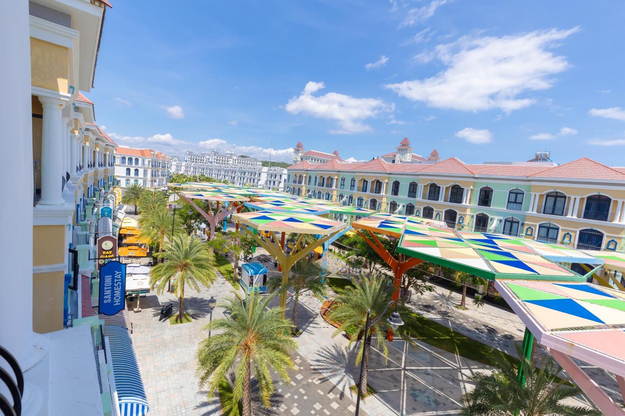 Solea Hotel Grandworld Phú Quốc Exterior photo